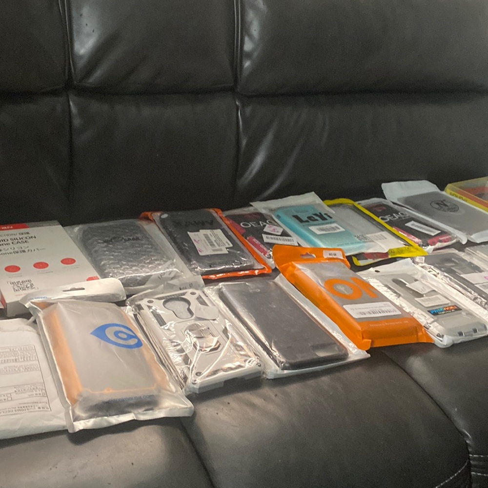 Bulk of 22 Phone cases for iPhone 8, X, moto G6, G7, Galaxy S10e and many more